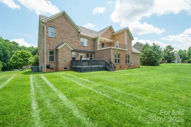 $695,000 | 8137 Caliterra Drive, Charlotte, NC 28227