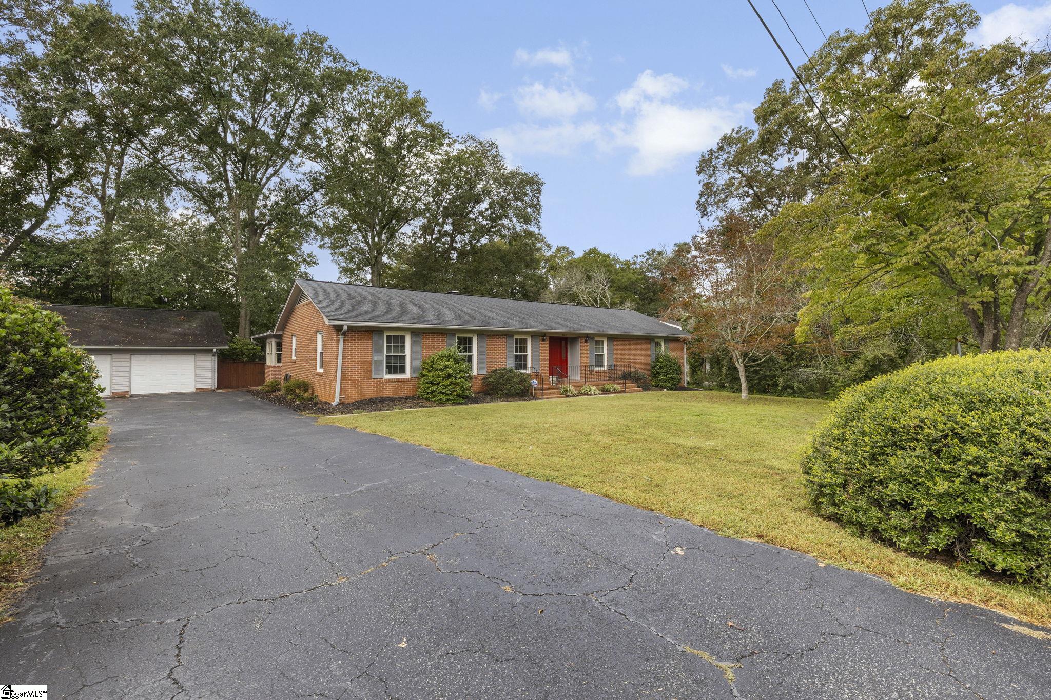 204 Payne Lane Clemson, SC 29631 - Photo 3 of 38