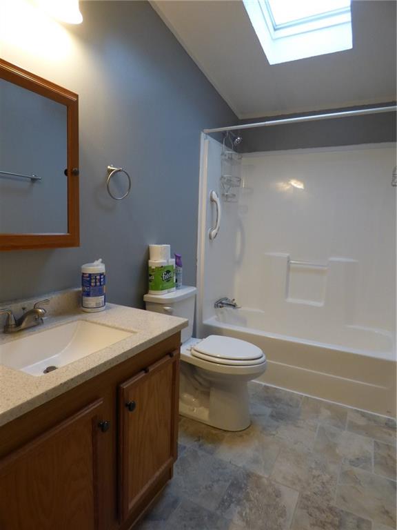 383 Eagle Lane Apollo, PA 15613 - Photo 17 of 25 a bathroom with a sink a toilet and shower
