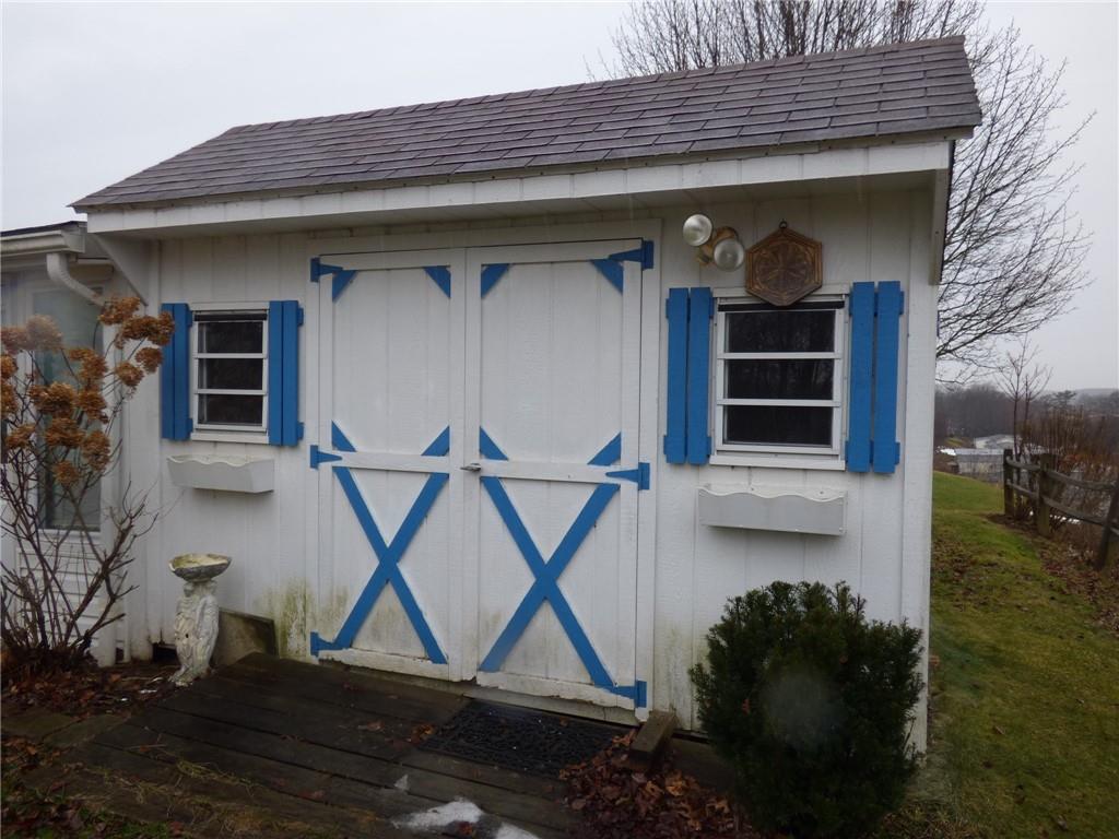 383 Eagle Lane Apollo, PA 15613 - Photo 22 of 25 a view of entryway front of house
