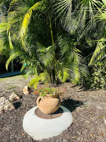 $250,000 | 2208 Bahia Vista Street, Unit F1, Sarasota, FL 34239