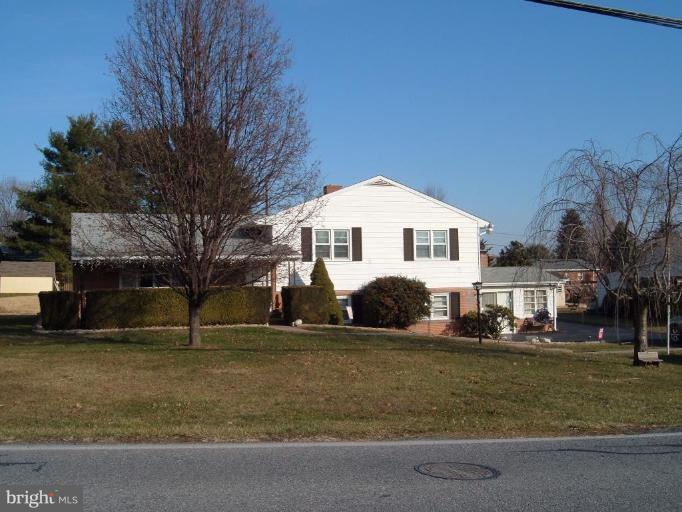 16532 Edward Doub Road Williamsport, MD 21795 - Photo 1 of 1 Exterior (Main)