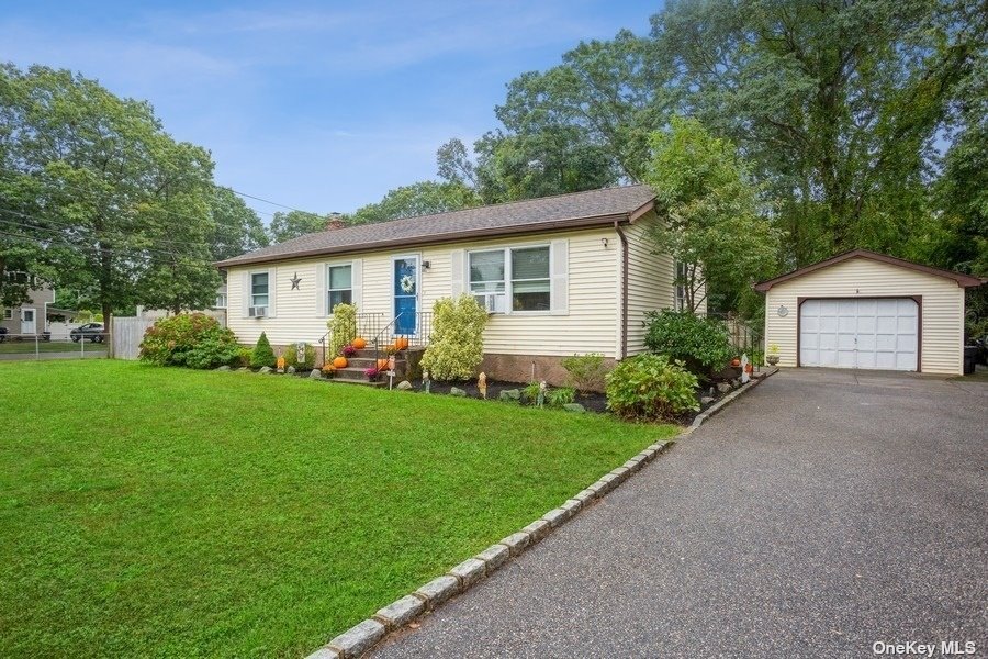 22 Tudor Road Shirley, NY 11967 - Photo 1 of 1 Gallery Image 1