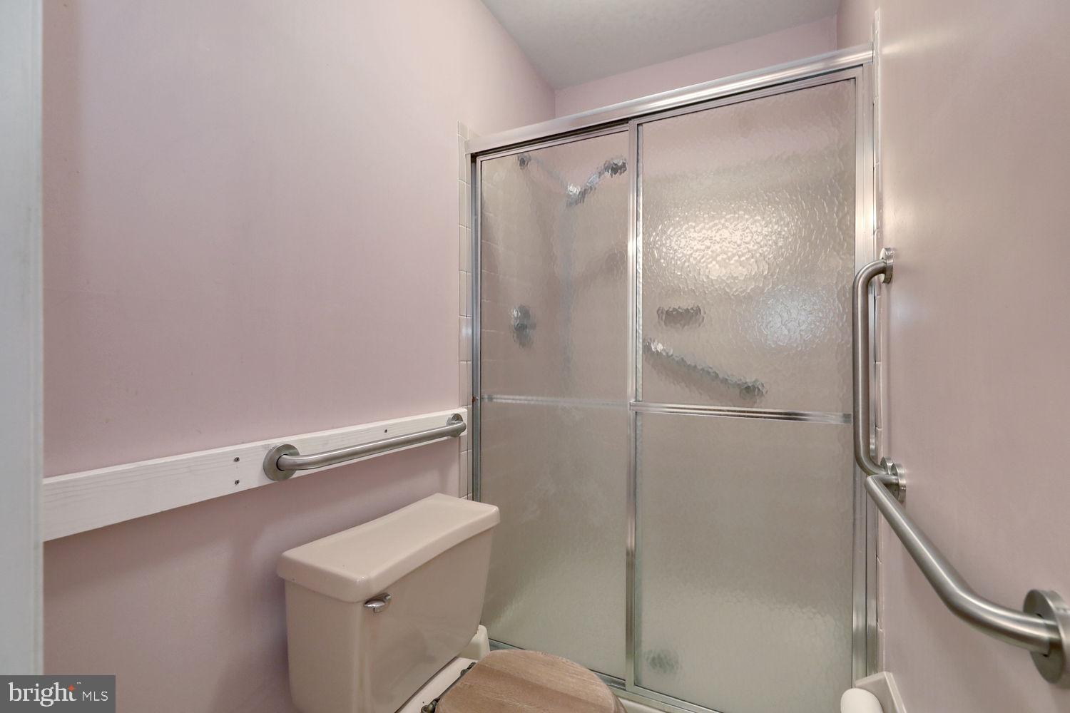 10 Cameron Circle Laurel Springs, NJ 08021 - Photo 20 of 32 Bathroom in Primary Bedroom