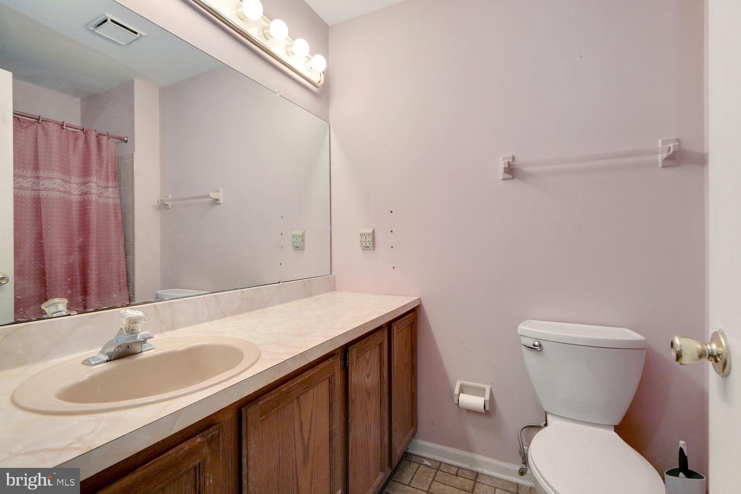 10 Cameron Circle Laurel Springs, NJ 08021 - Photo 23 of 32 Common Bathroom