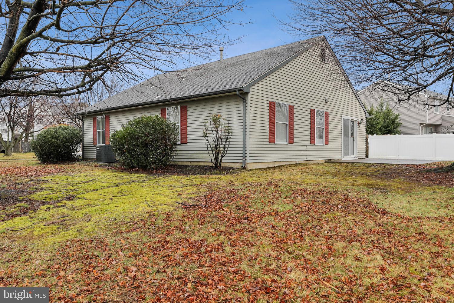 10 Cameron Circle Laurel Springs, NJ 08021 - Photo 27 of 32 Spacious Corner Lot