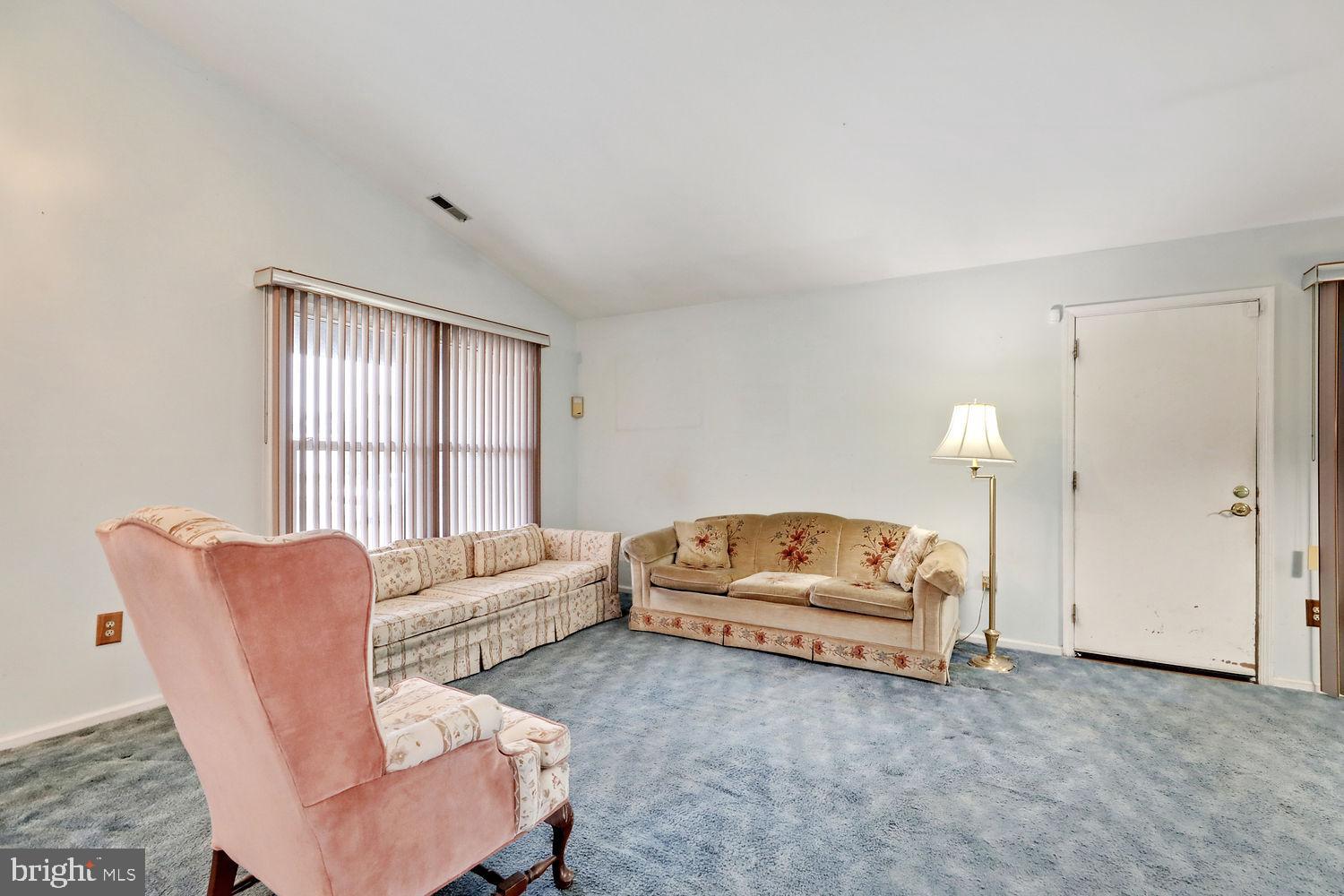 10 Cameron Circle Laurel Springs, NJ 08021 - Photo 7 of 32 Living Room