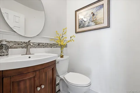 $874,900 | 44 Steven Place, Smithtown, NY 11787