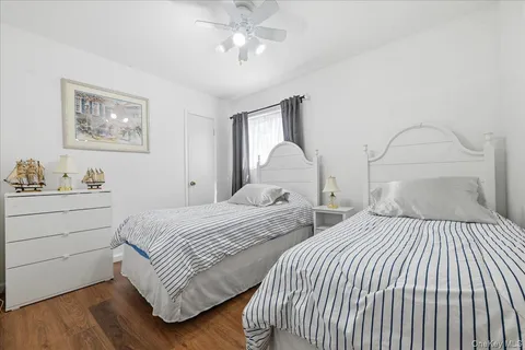 $874,900 | 44 Steven Place, Smithtown, NY 11787