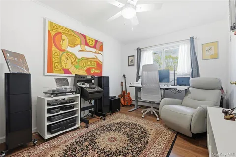 $874,900 | 44 Steven Place, Smithtown, NY 11787