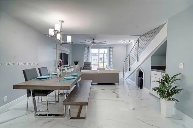 $3,950 | 1261 Presidio Drive, Unit 542, Weston, FL 33327