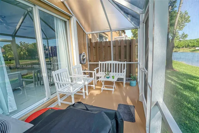 $3,950 | 1261 Presidio Drive, Unit 542, Weston, FL 33327