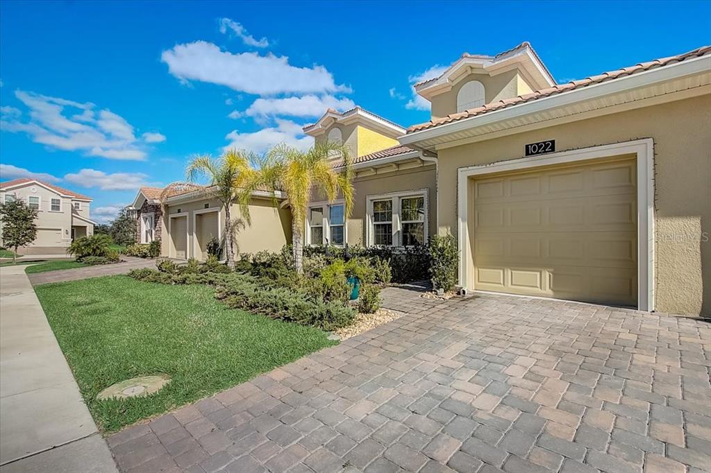 1022 Blackwolf Run Road Davenport, FL 33896 - Photo 3 of 53 Front Exterior 1