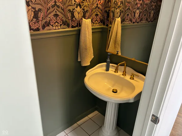 $3,000 | 1430 North New Jersey Street, Indianapolis, IN 46202