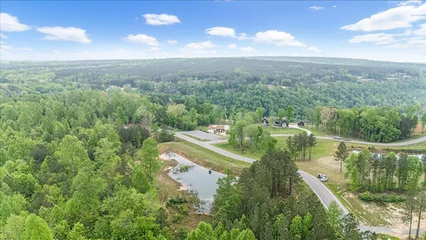 $129,500 | 6740 Raulston Falls Drive, Unit JF91, Jasper, TN 37347