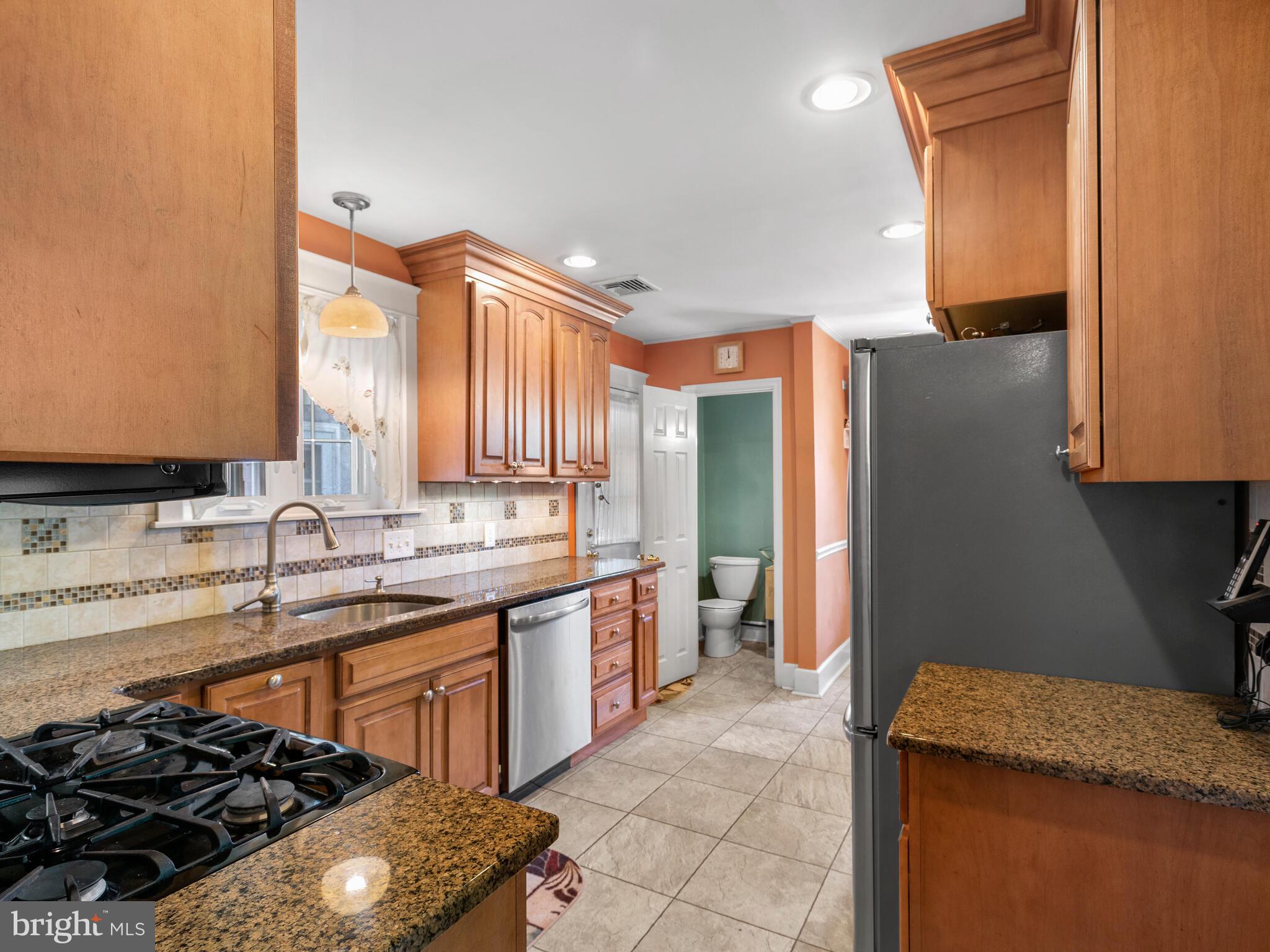 142 South Eagle Road Havertown, PA 19083 - Photo 16 of 29