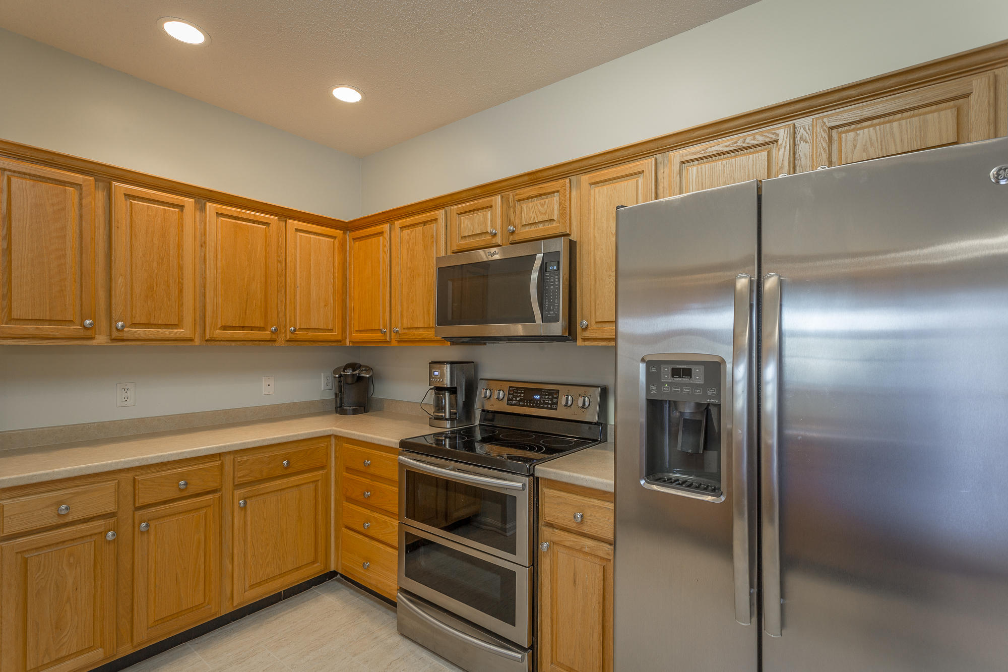 8557 Pershing Road Chattanooga, TN 37421 - Photo 19 of 47 Recessed Lighting