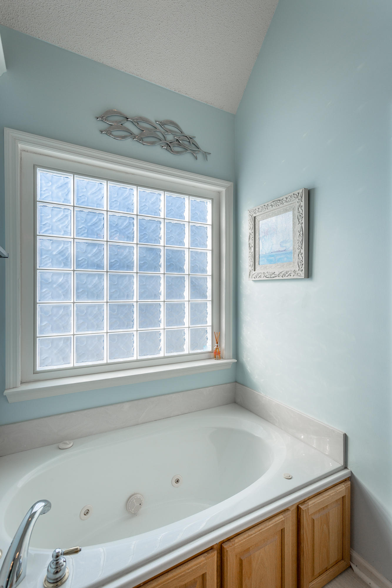 8557 Pershing Road Chattanooga, TN 37421 - Photo 30 of 47 Jetted Tub