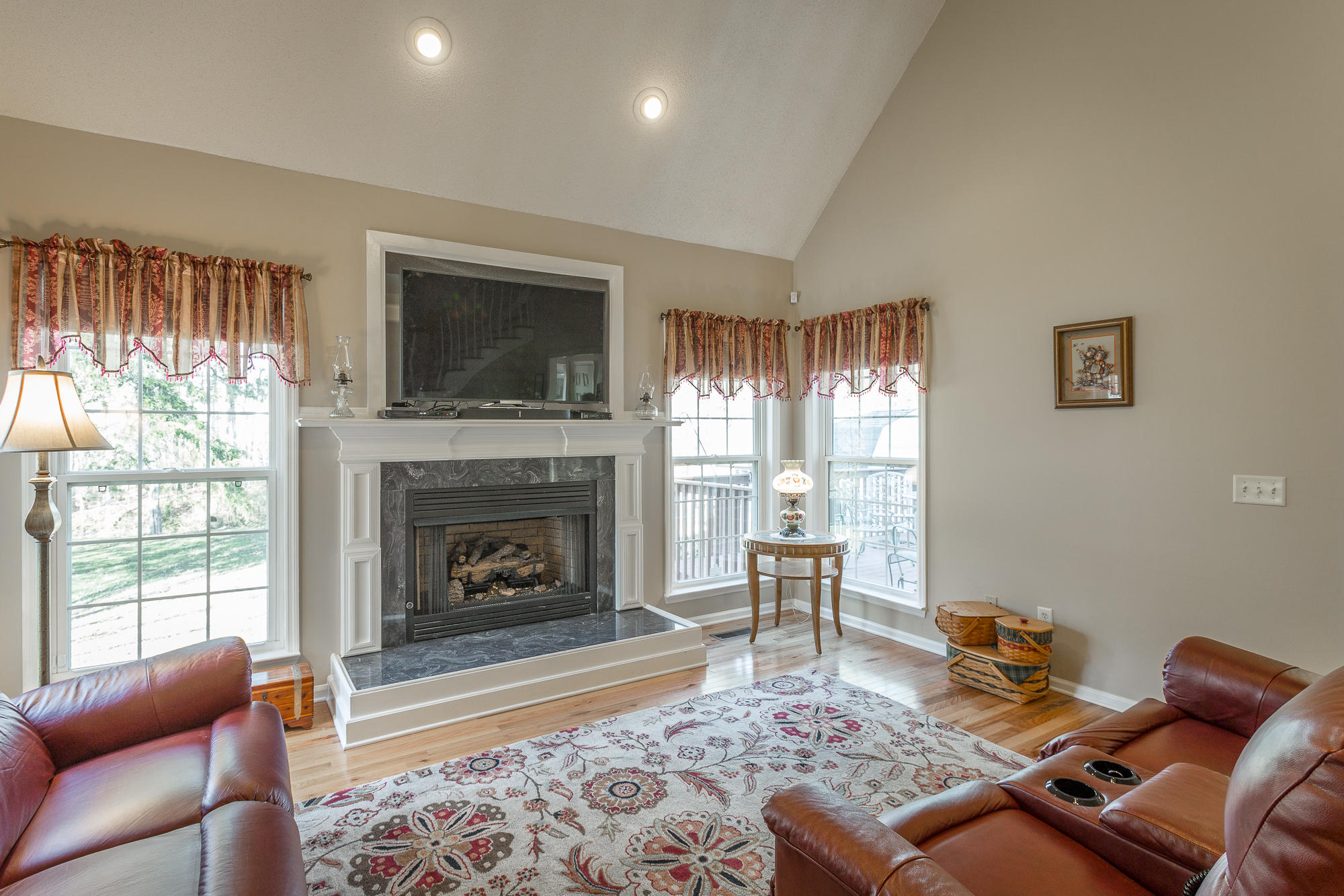 8557 Pershing Road Chattanooga, TN 37421 - Photo 8 of 47 Lots of natural light