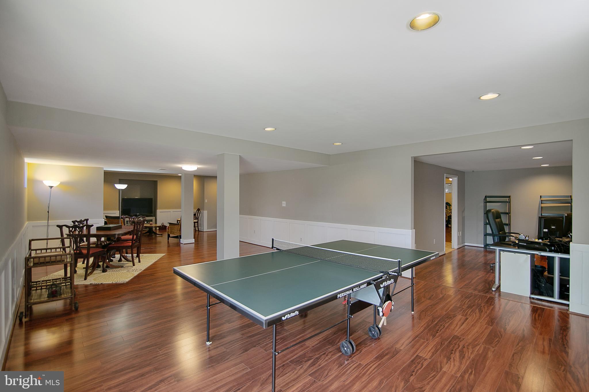 6400 Empty Song Road Columbia, MD 21044 - Photo 33 of 42 New wood laminate floors (2019)