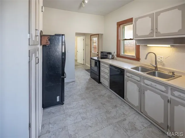 $179,900 | 516 East Maple Street, Scott City, MO 63780