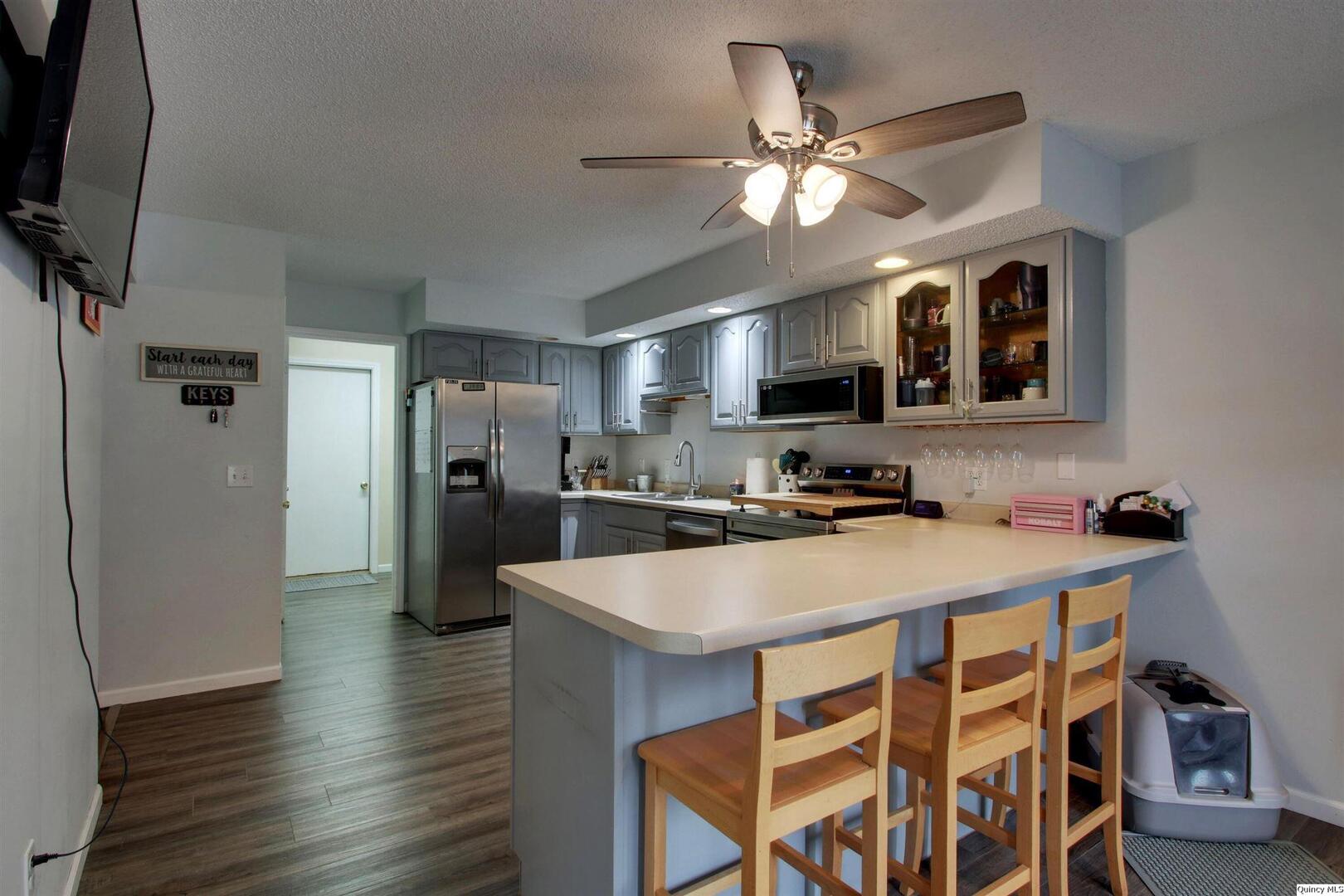 3012 Bluff Ridge Drive Quincy, IL 62305 - Photo 11 of 24