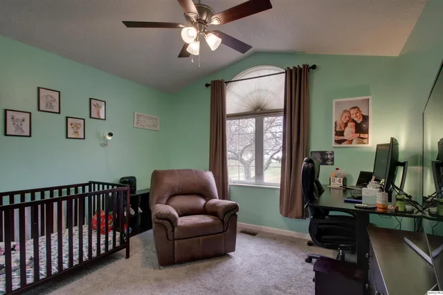 $229,900 | 3012 Bluff Ridge Drive, Quincy, IL 62305