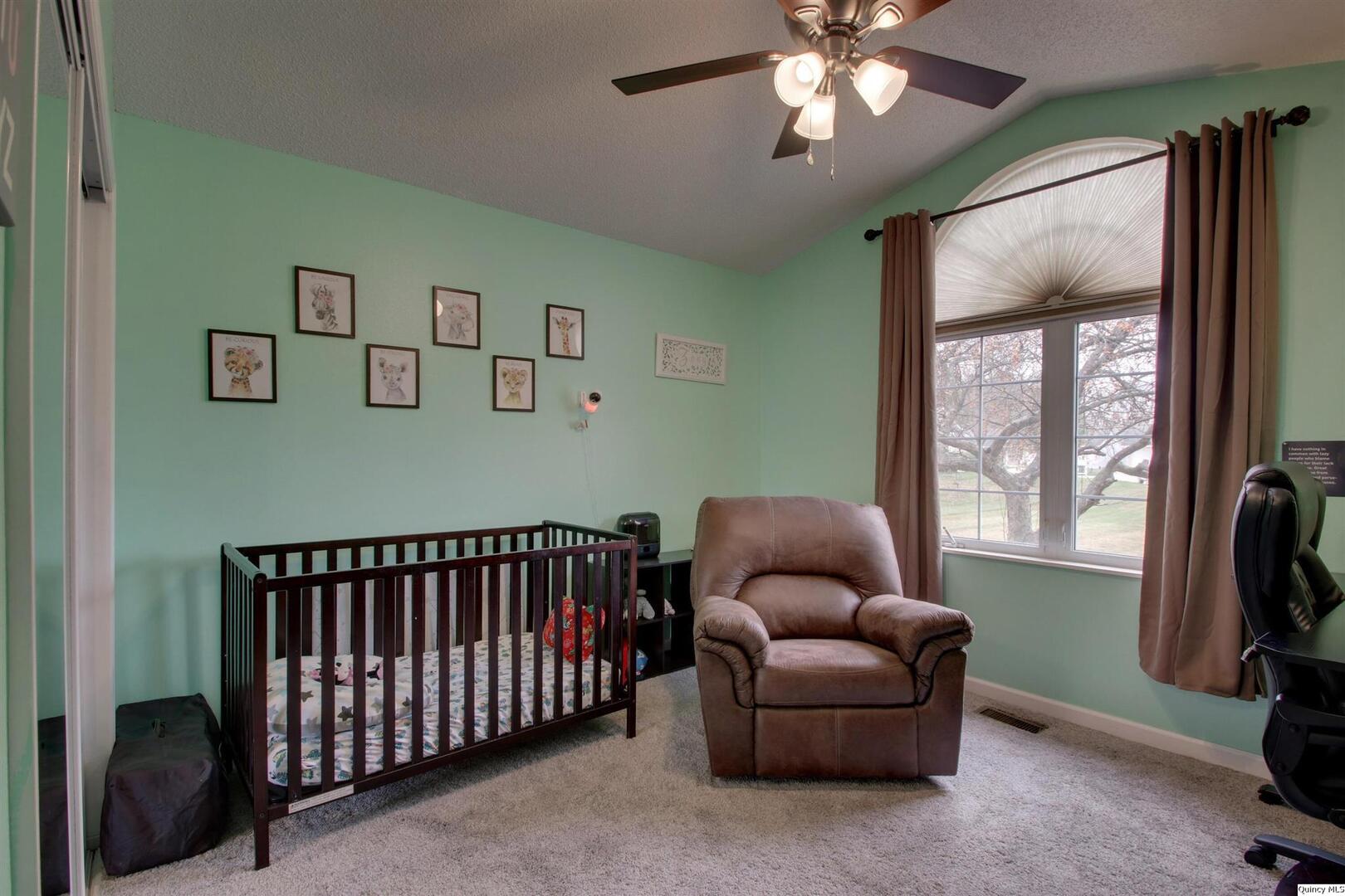 3012 Bluff Ridge Drive Quincy, IL 62305 - Photo 18 of 24