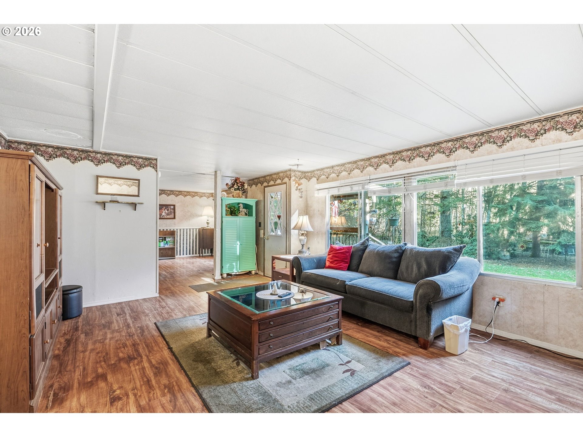 282 Panda Road Washougal, WA 98671 - Photo 5 of 18 a living room with furniture and a large window