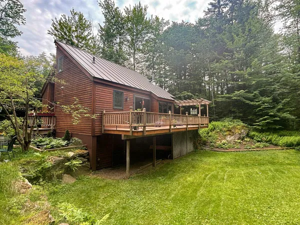 $475,000 | 20 Edwins Pond Road, Rochester, VT 05767
