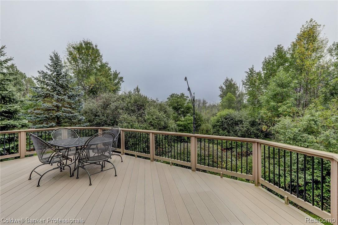 4568 Oakhurst Ridge Road Clarkston, MI 48348 - Photo 38 of 41 x.jpg