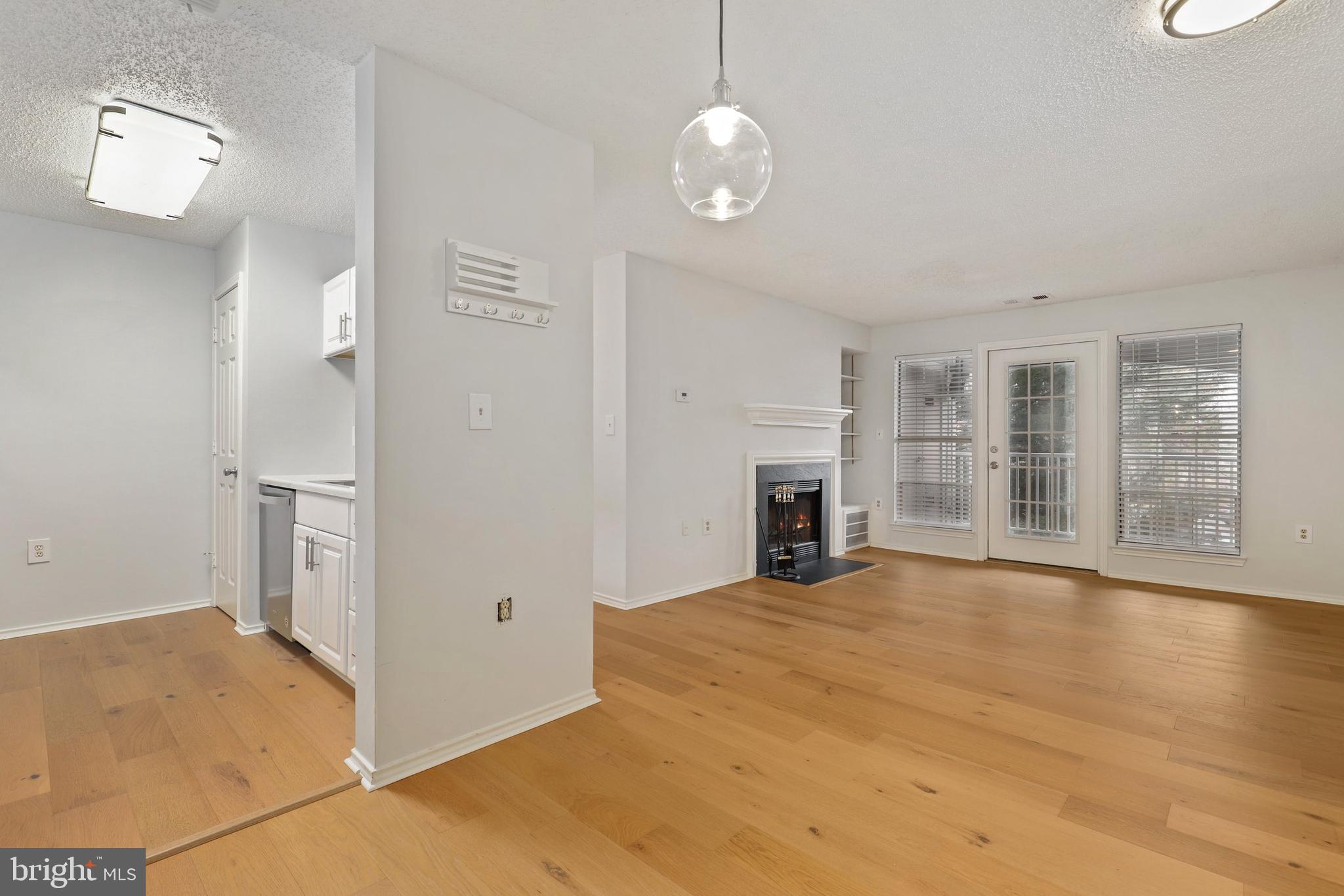 20957 Timber Ridge Terrace, Unit 202 Ashburn, VA 20147 - Photo 6 of 23 Gallery Image 6
