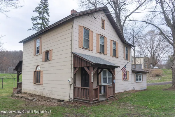 $369,000 | 779 Highway 217, Claverack, NY 12534