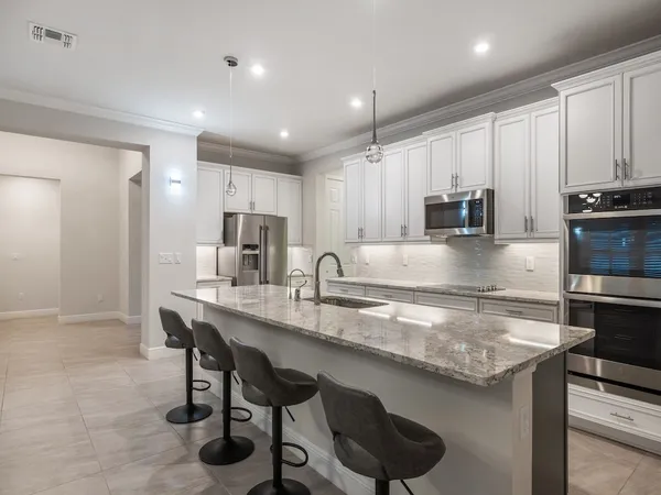 $775,000 | 6379 Arcadia Square, Vero Beach, FL 32966