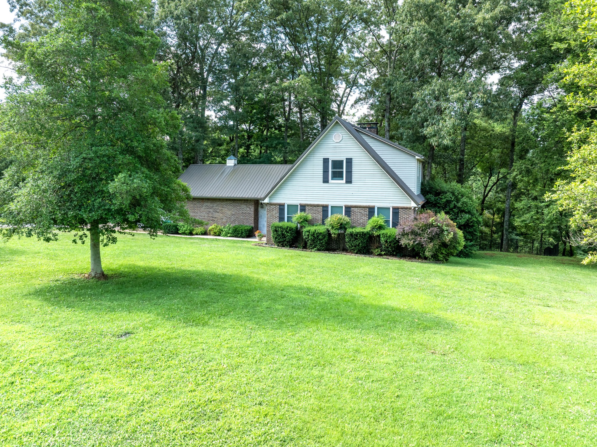 270 Wood Bluff Road Winchester, TN 37398 - Photo 2 of 69