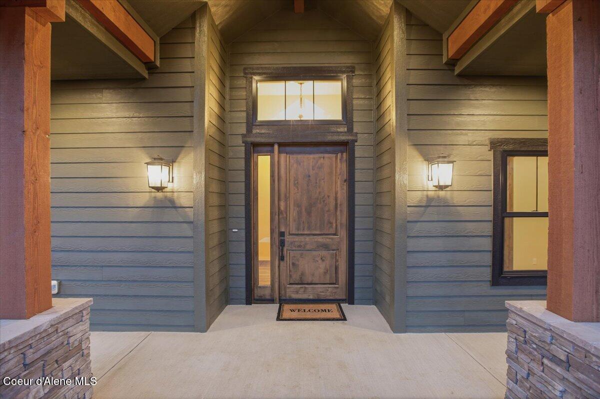 8606 West Bennion Road Coeur D'Alene, ID 83814 - Photo 5 of 58 13-Front Entrance