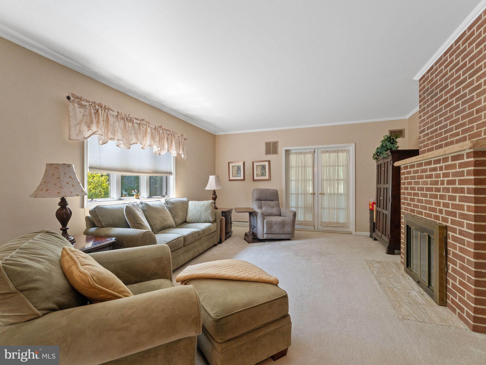 53 South New Middletown Road Media, PA 19063 - Photo 4 of 56