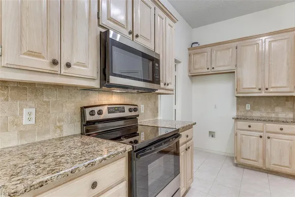 $2,850 | 1523 Wayside Drive, Keller, TX 76248