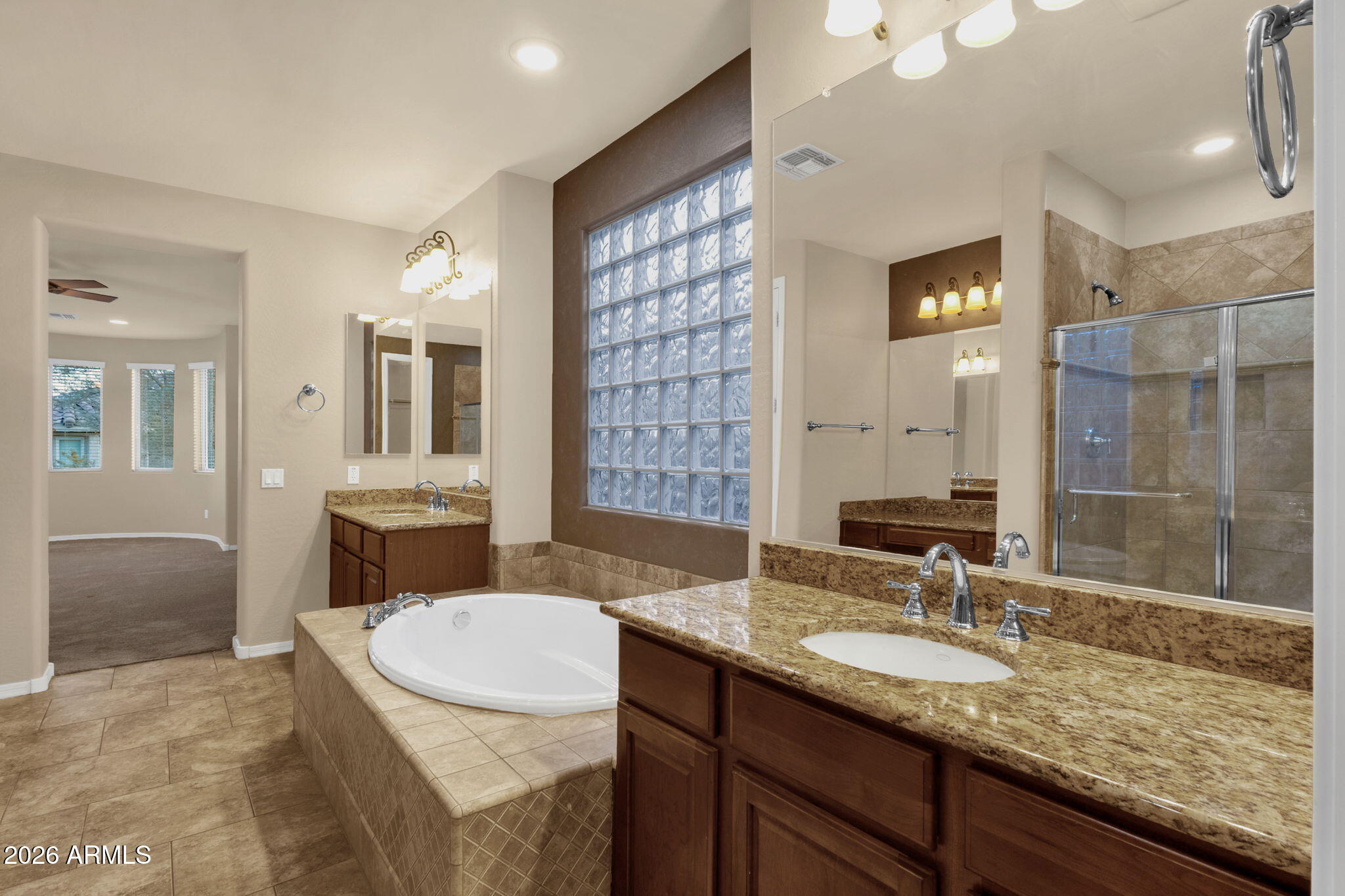 3927 East Waller Lane Phoenix, AZ 85050 - Photo 43 of 63 Primary Bath