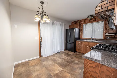 $329,000 | 67 Honeysuckle Drive, Crystal Lake, IL 60014
