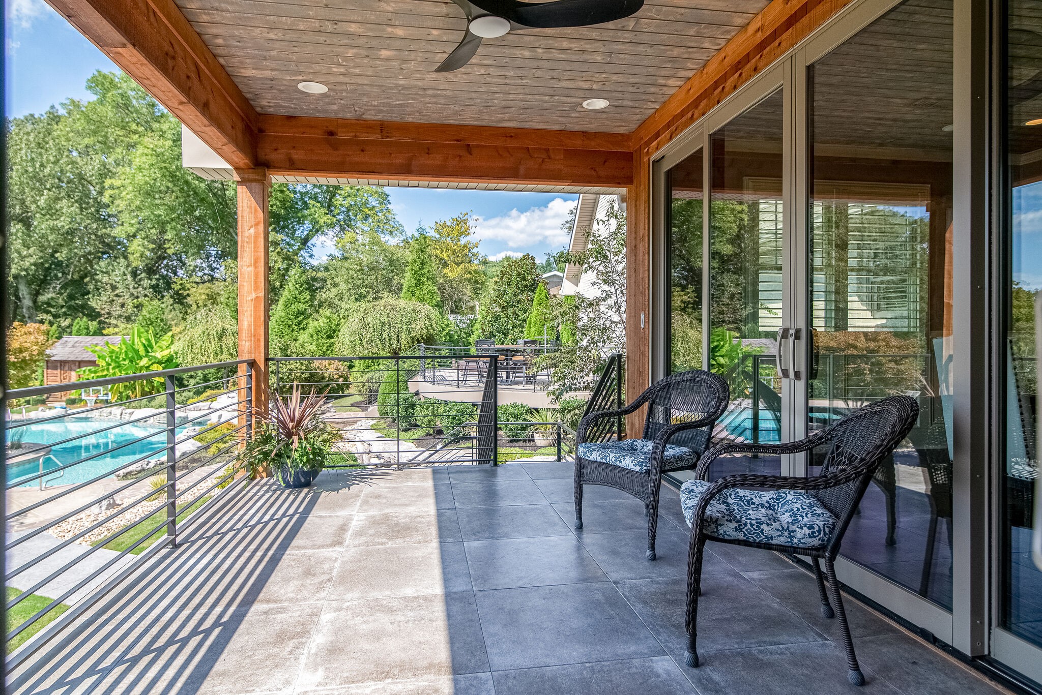 297 Vanderbilt Road Mount Juliet, TN 37122 - Photo 17 of 50 a balcony with furniture and garden view