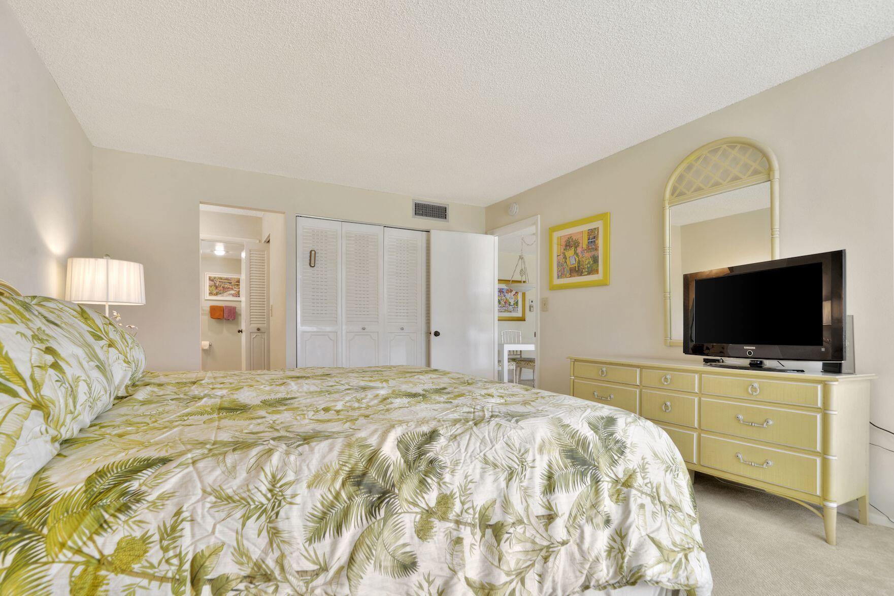 6461 Northwest 2nd Avenue, Unit 210 Boca Raton, FL 33487 - Photo 12 of 40 6461 NW 2nd Ave PIC 16