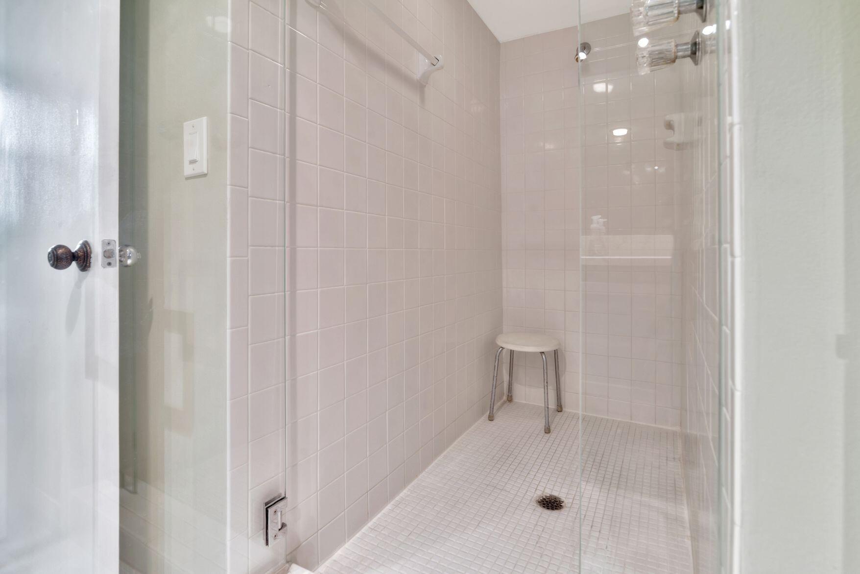 6461 Northwest 2nd Avenue, Unit 210 Boca Raton, FL 33487 - Photo 22 of 40 6461 NW 2nd Ave PIC 14