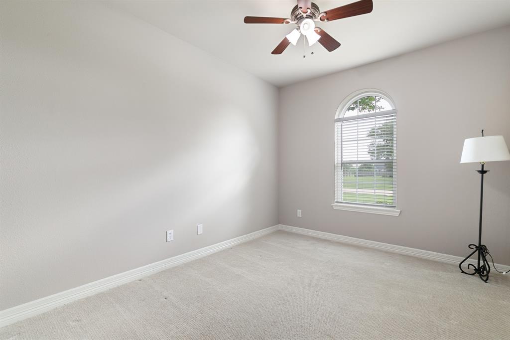 8000 Rodeo Drive Denton, TX 76208 - Photo 15 of 40