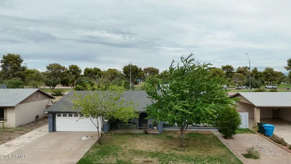 $465,000 | 3458 East Shaw Butte Drive, Phoenix, AZ 85028