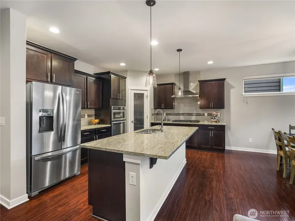 $900,000 | 3729 133rd Place Southwest, Lynnwood, WA 98087