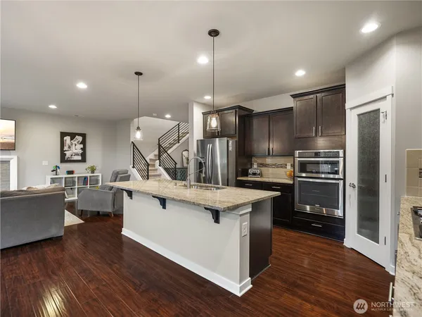 $900,000 | 3729 133rd Place Southwest, Lynnwood, WA 98087