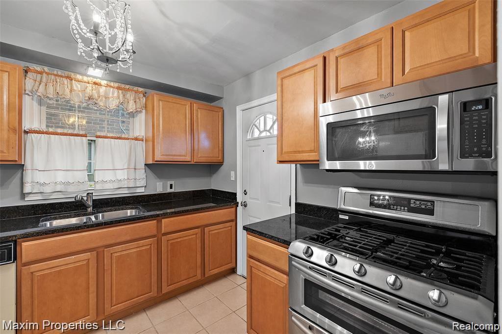 14257 Stahelin Road Detroit, MI 48223 - Photo 19 of 44 14257 Stahelin-19.jpg
