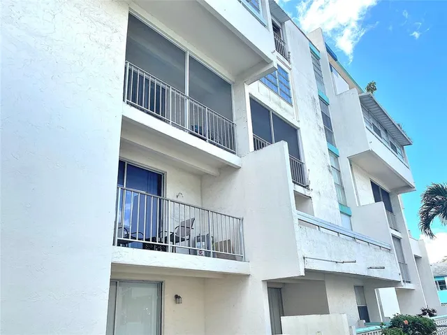 $1,395 | 2017 Northwest 46th Avenue, Unit 409A, Lauderhill, FL 33313