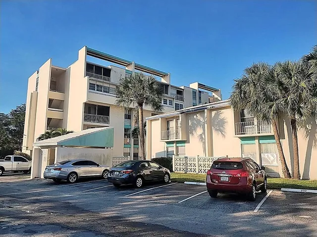 $1,395 | 2017 Northwest 46th Avenue, Unit 409A, Lauderhill, FL 33313